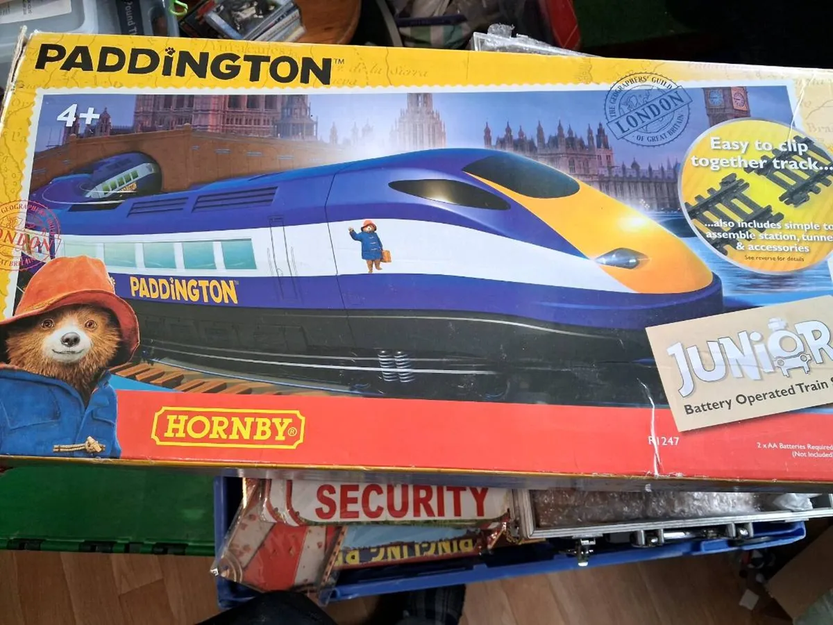 HORNBY JUNIOR TRAINSET - Image 2