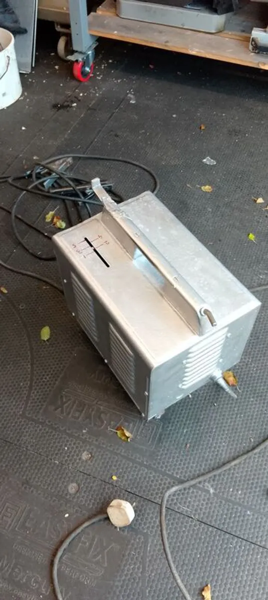 Welder , bench drill - Image 3