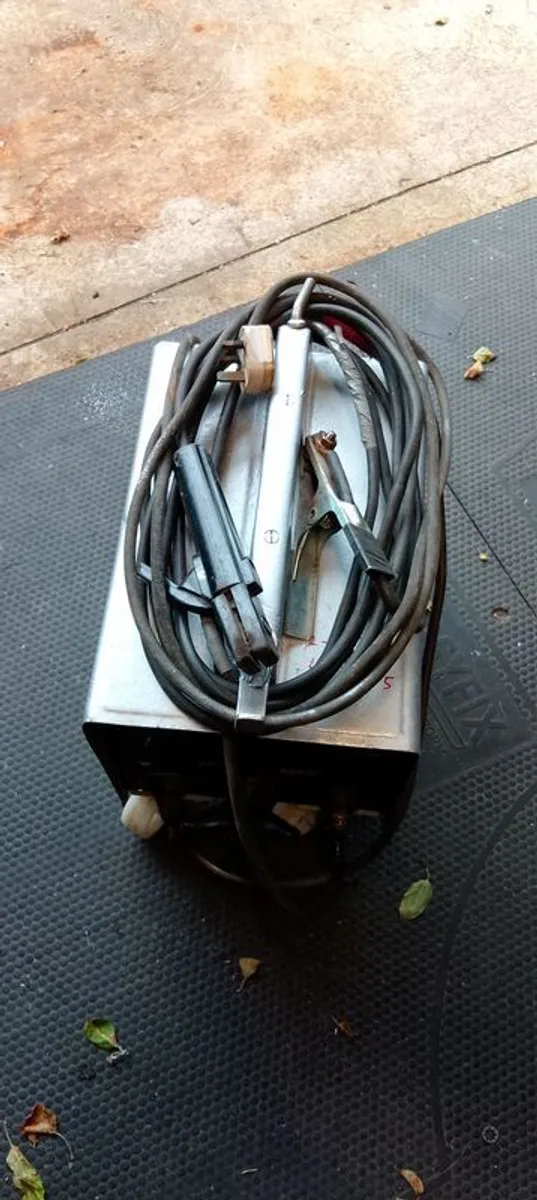 Welder , bench drill - Image 2