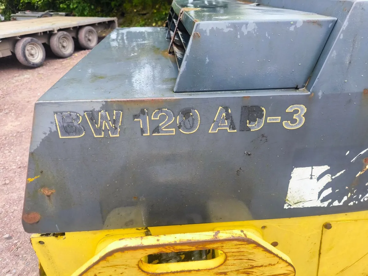 Bomag 120 Roller - Image 2