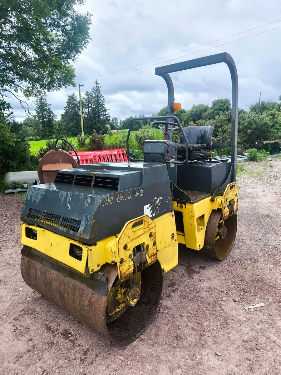 Bomag 120 Roller - Image 4