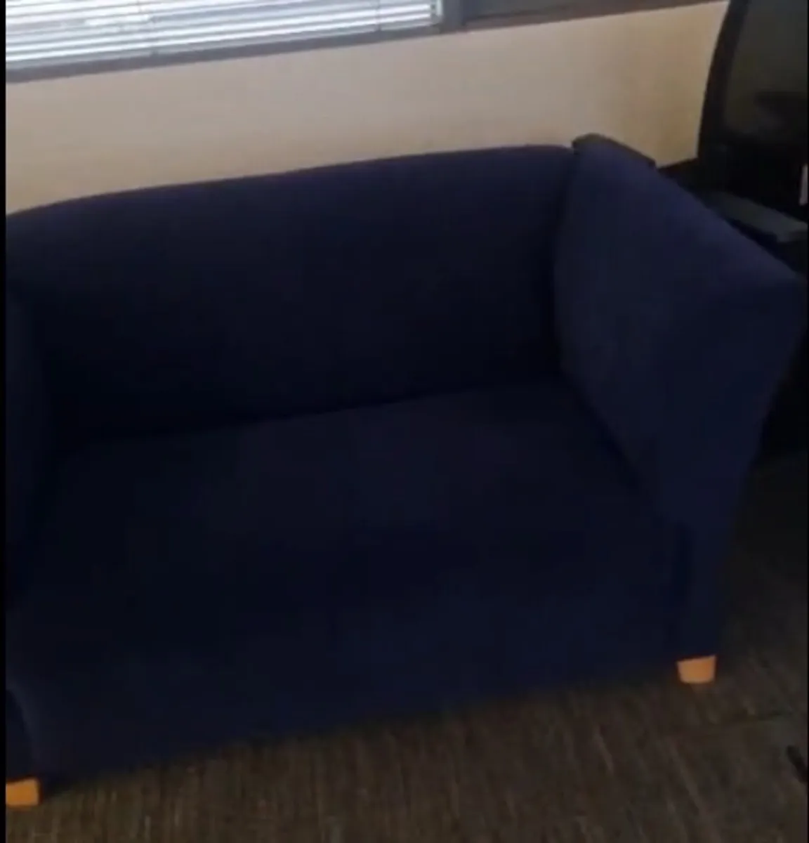 Sofa and matching armchair - Image 1