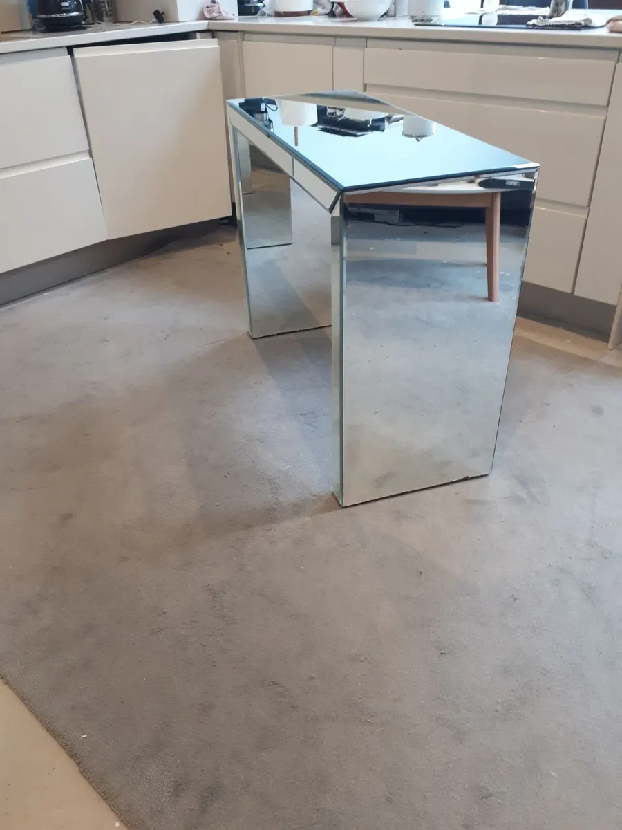 Console table - Image 3