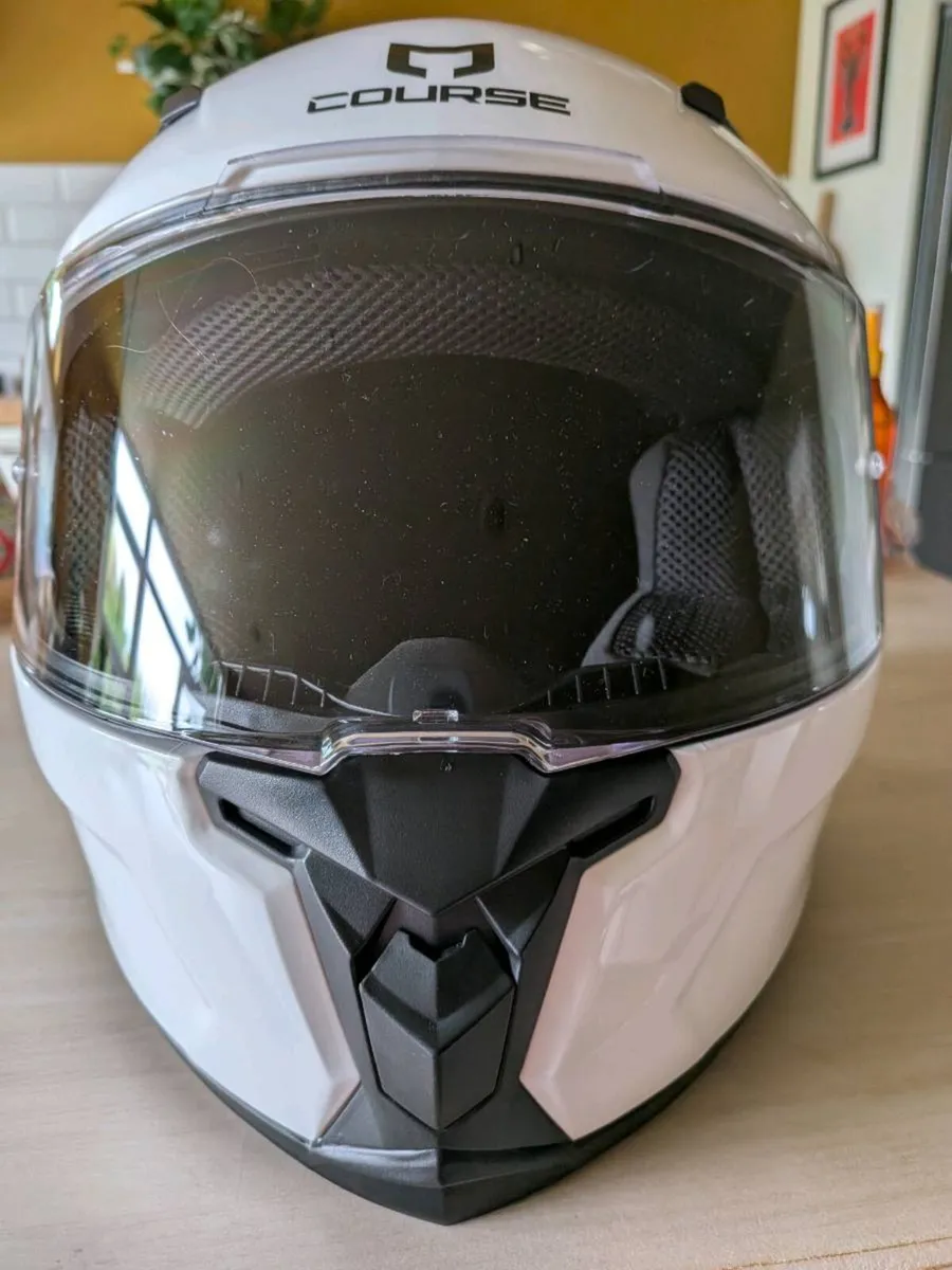 Ladies motorcycle helmet and trousers - Image 4