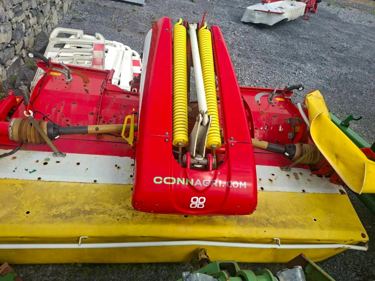Pottinger Novacat 301 front mower - Image 2