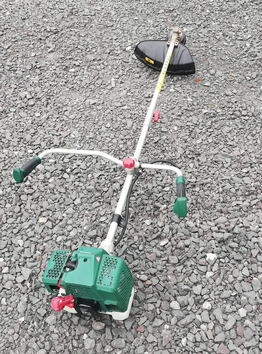 Parkside PBS 2 d4 petrol Garden strimmers/trimmers - Image 1