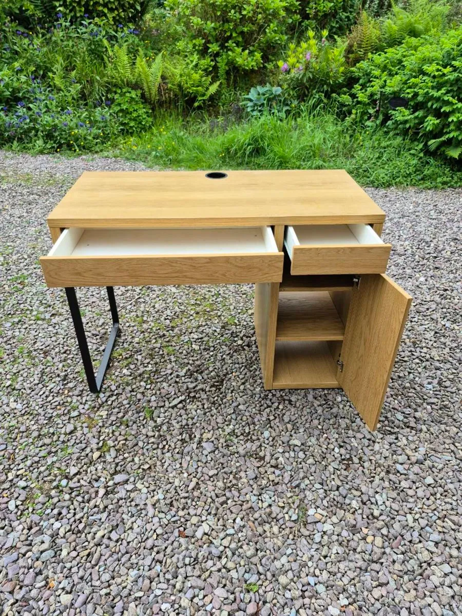 Office/ Study desk - Image 2