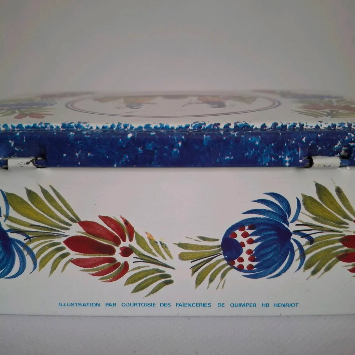 French Quimper Biscuit Tin - Image 3