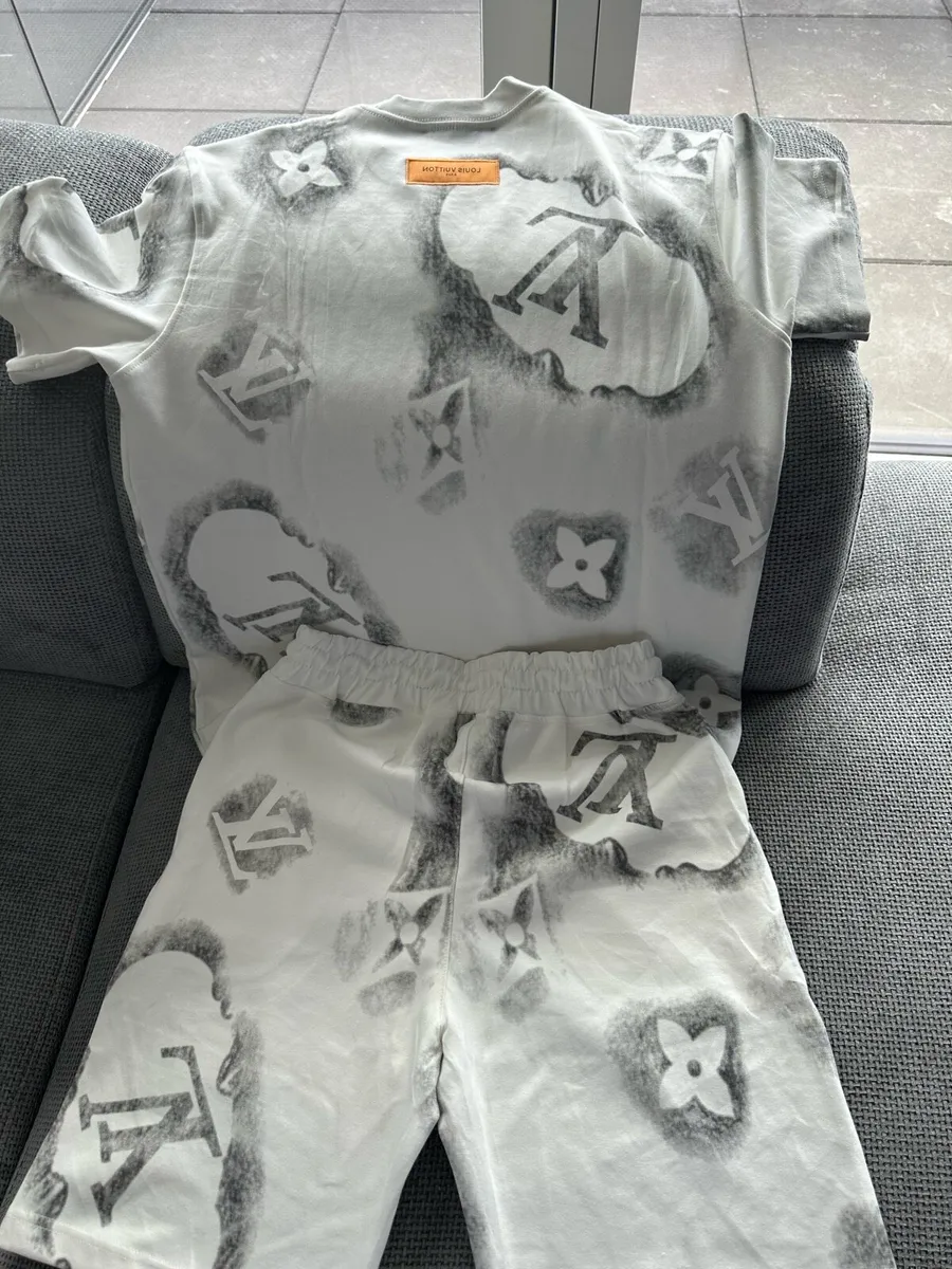 LV Shorts and top set - Image 3