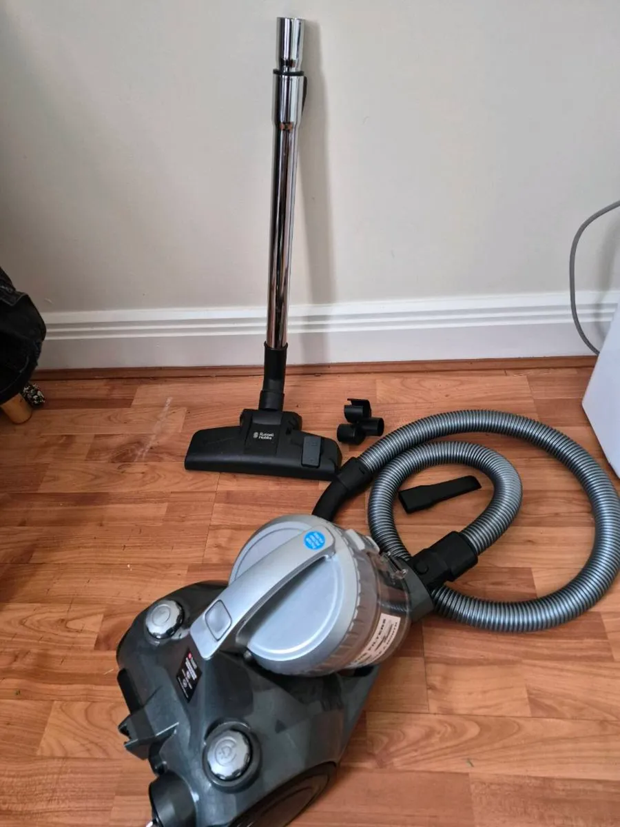 Russell Hobbs Vacuum Cleaner in perfect condition - Image 2