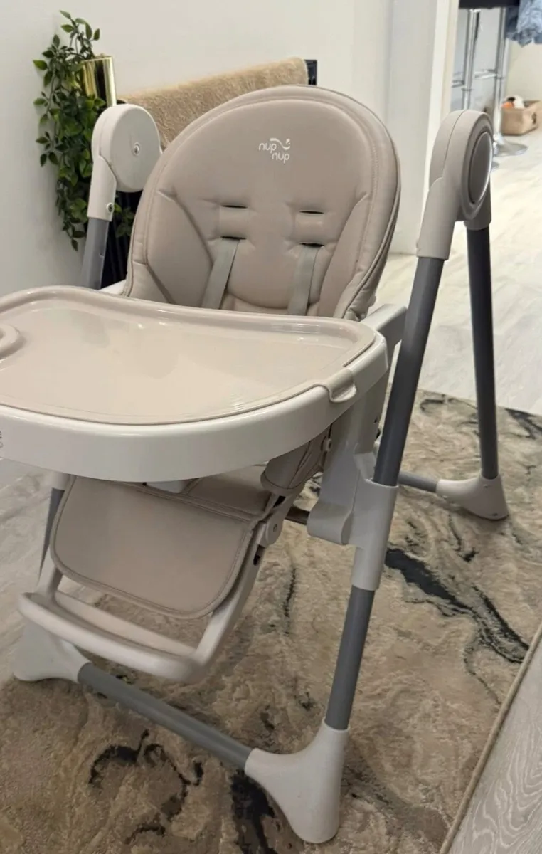 Nup Nup Baby High Chair - In great condition - Image 2