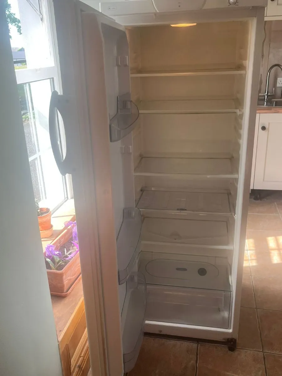 Fridge - Image 4