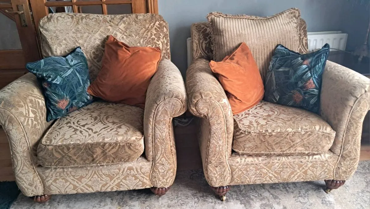 Casey's Couch & Armchairs - Image 4