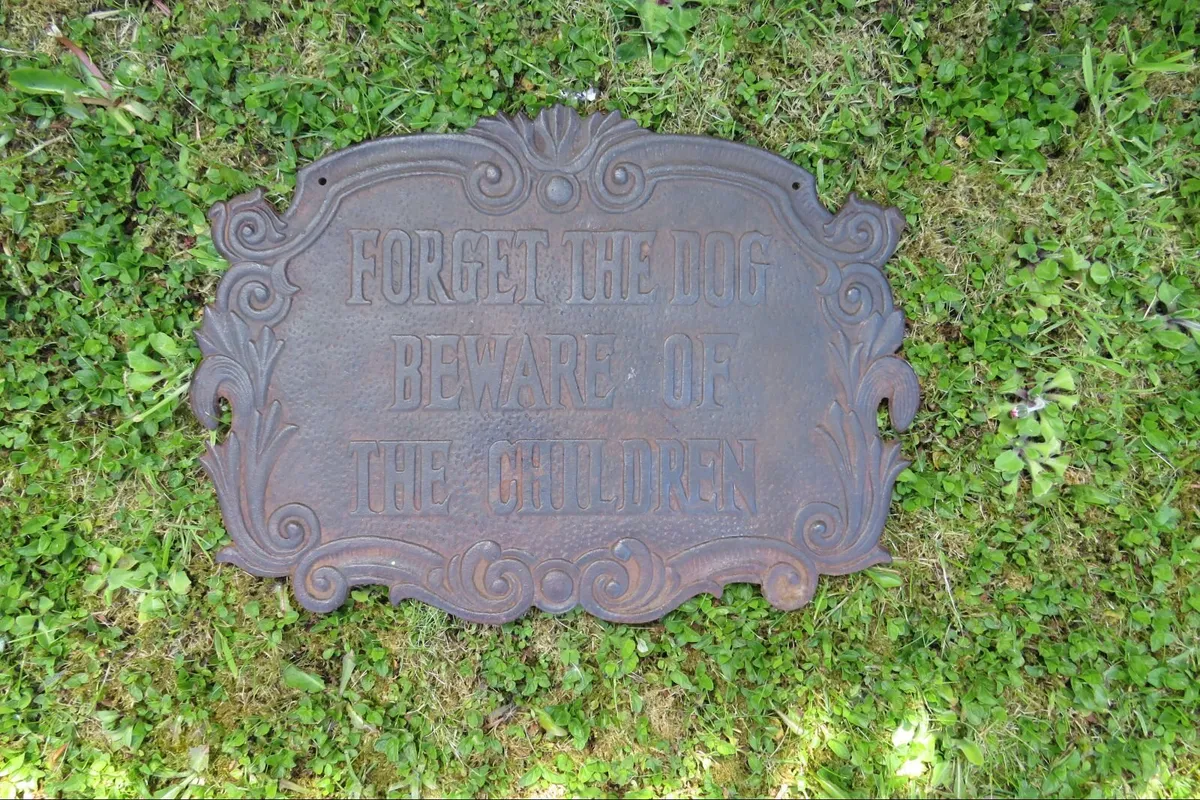 Vintage,  Double sided cast iron hanging sign - Image 2
