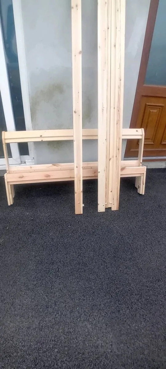 Standard double bed - Image 1