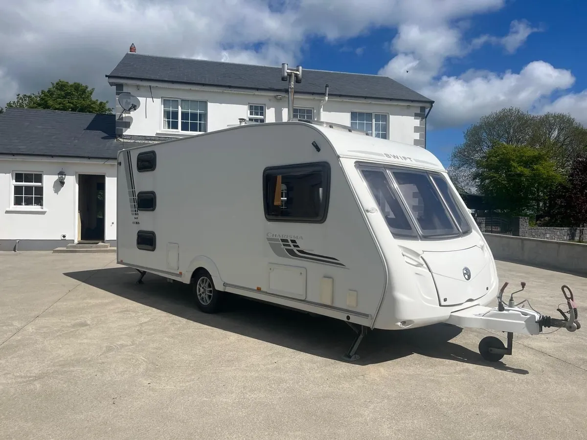 ✨️STUNNING SWIFT CHARISMA 565 TRIPLE BUNK BED✨️ - Image 2