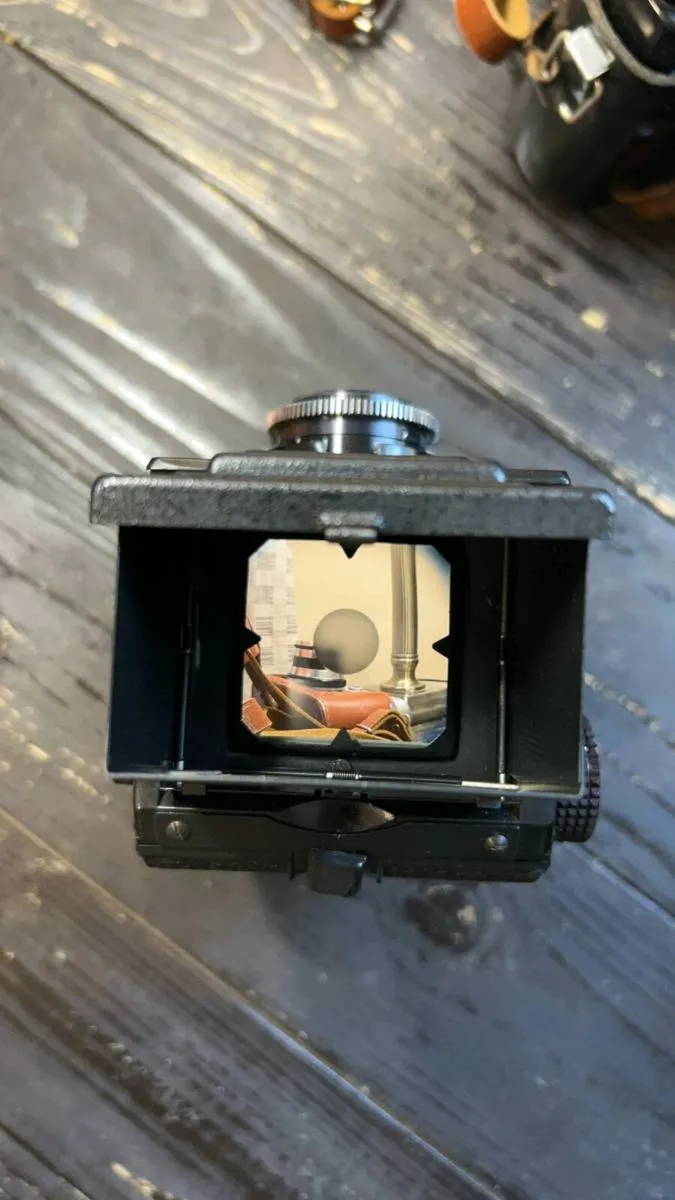 Lubitel 166B Medium Format Film Camera with Box - Image 2