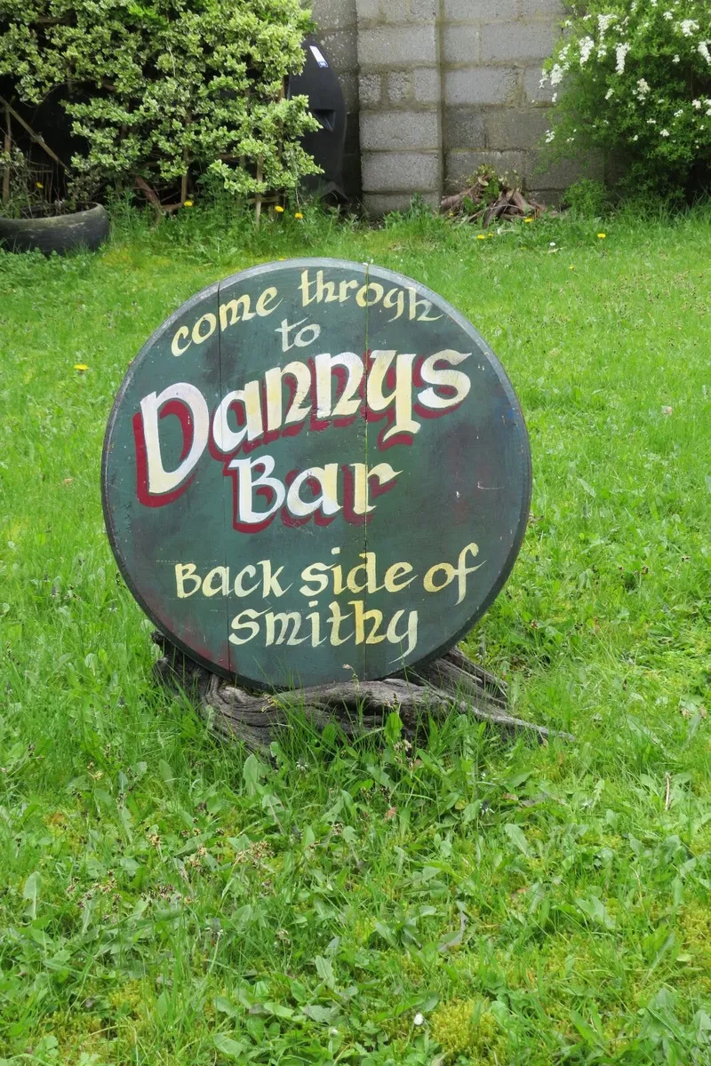 Dannys Bar, Old Irish Pub advertisement sign - oak - Image 2