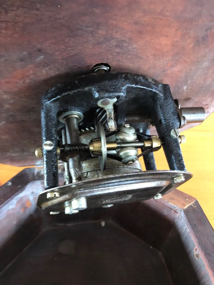 Gramophone - Image 3