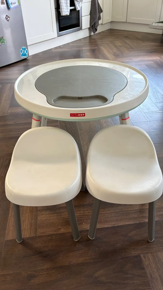 Skip hop activity center and chairs - Image 3