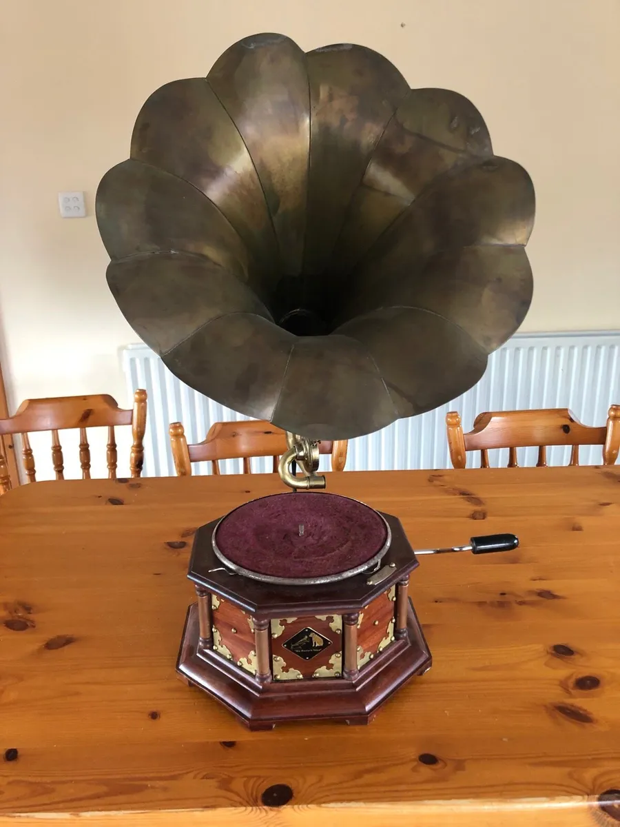 Gramophone - Image 1