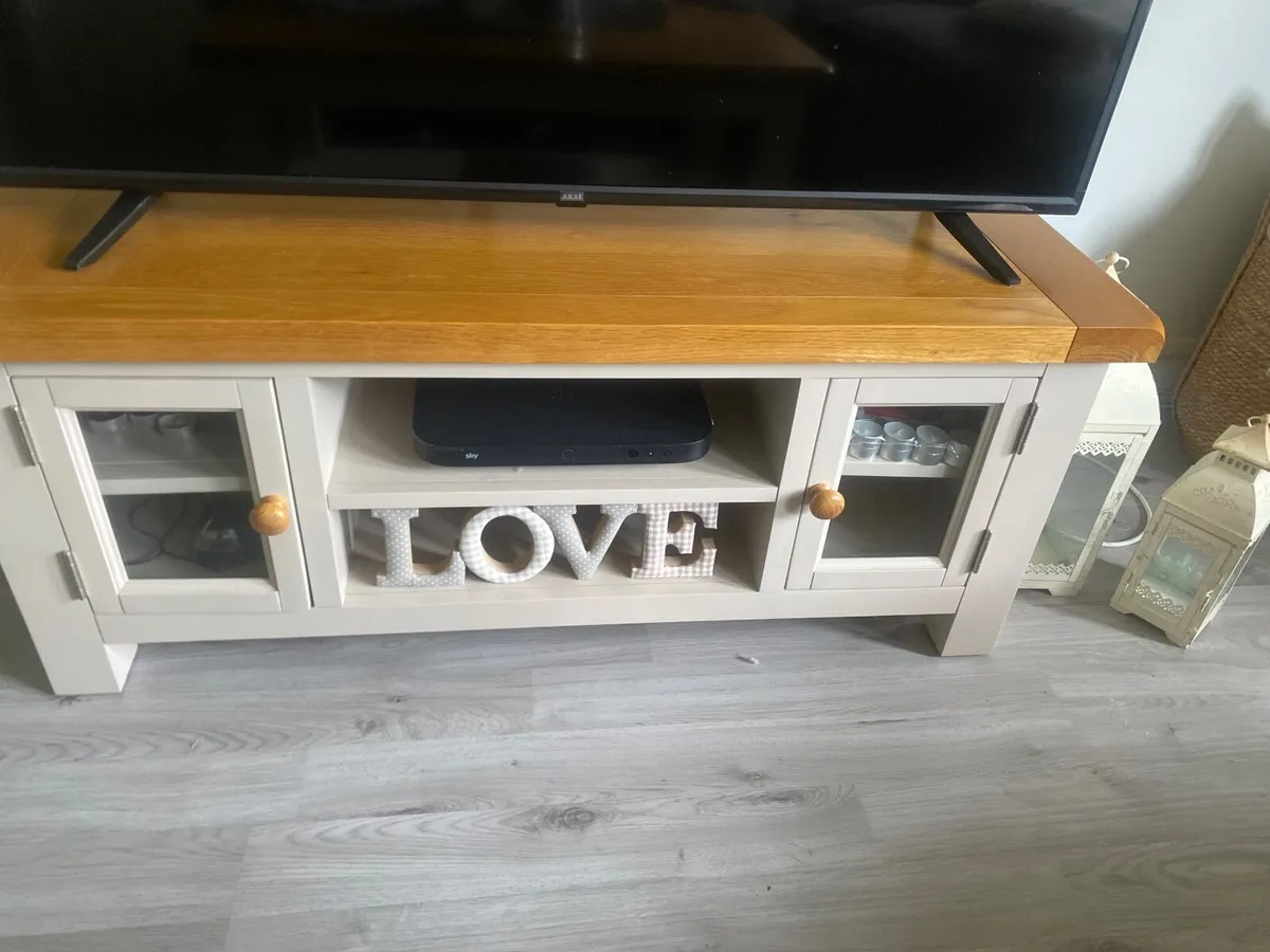 Tv stand - Image 3