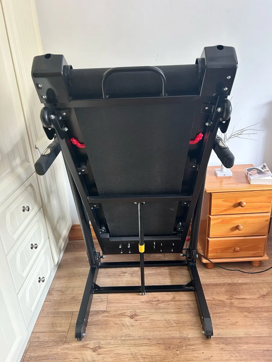 Treadmill - Image 3