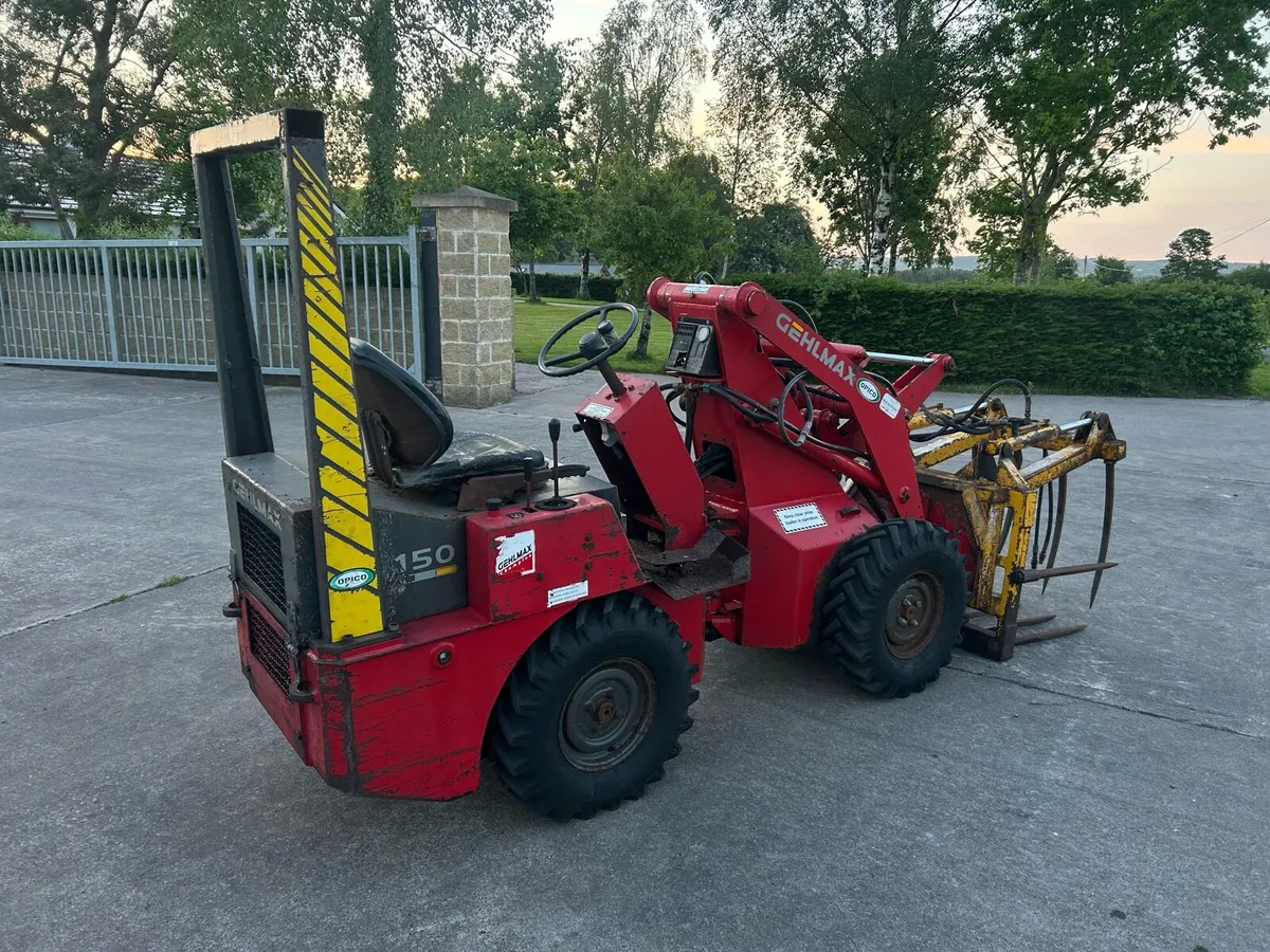 Gehl max 150 mini loader - Image 3