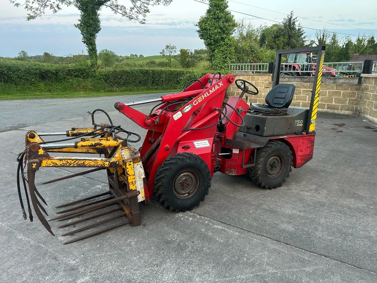 Gehl max 150 mini loader - Image 1