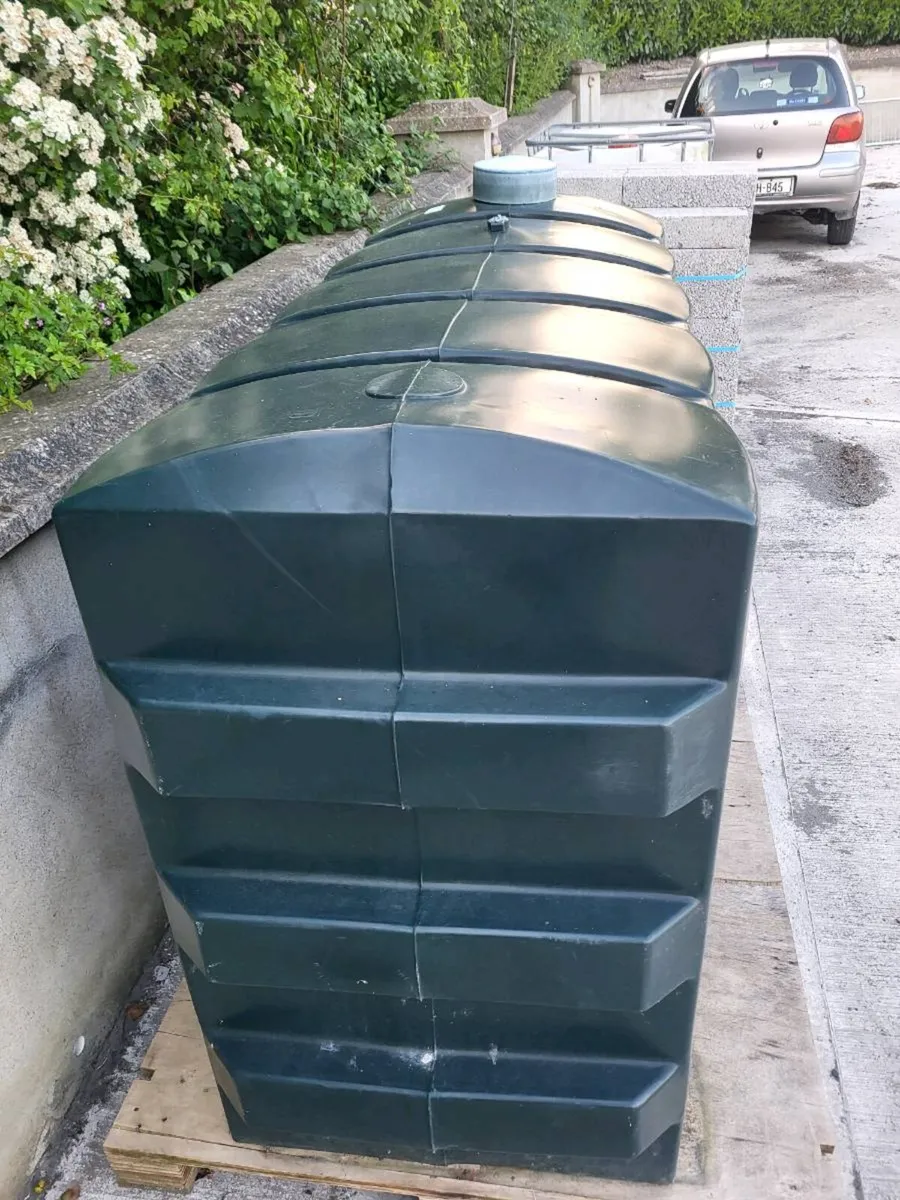 Oil tank - Image 4