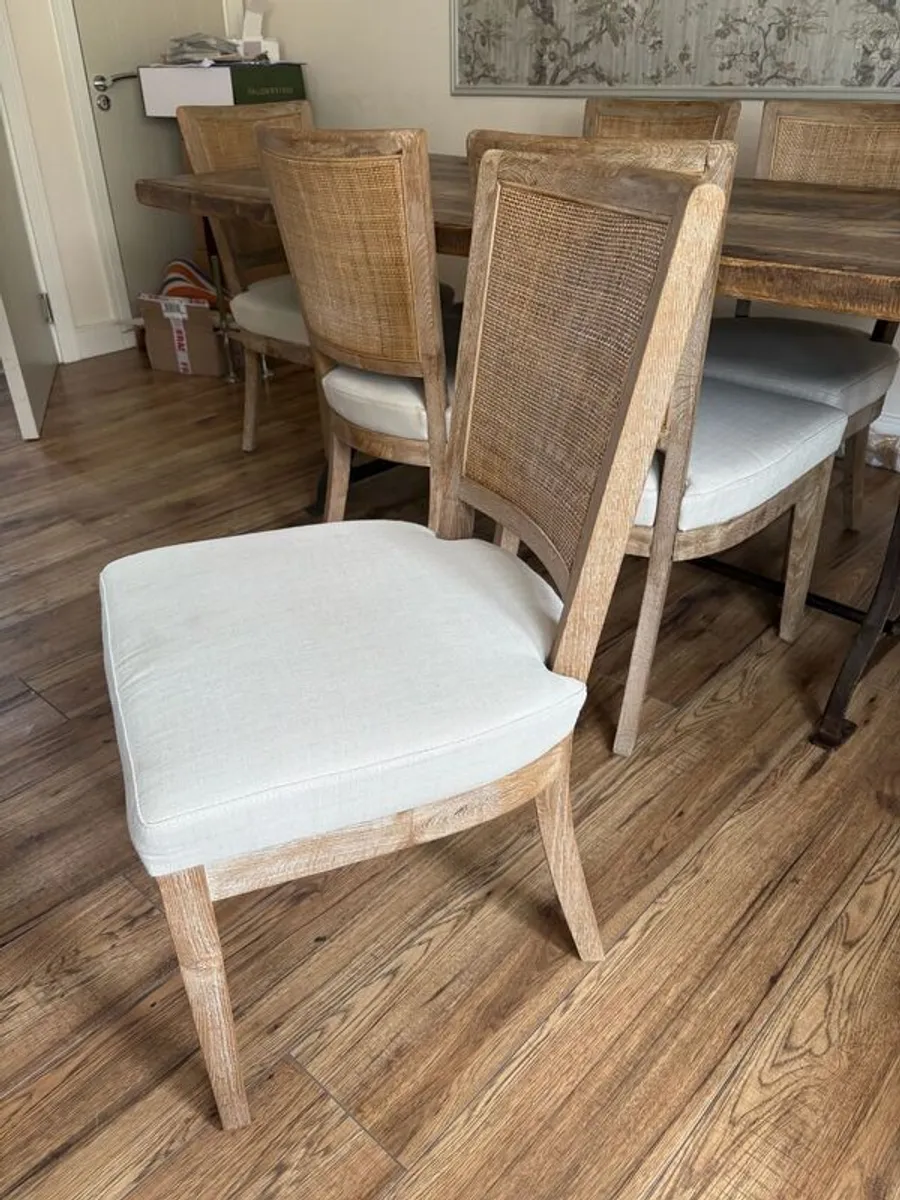 Table and 6 chairs - Image 2