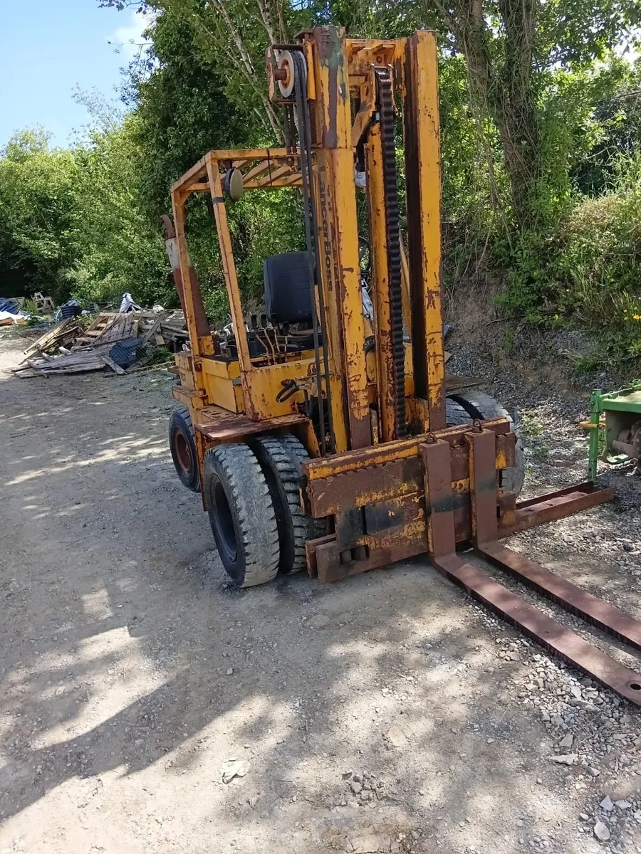 Forklift - Image 2