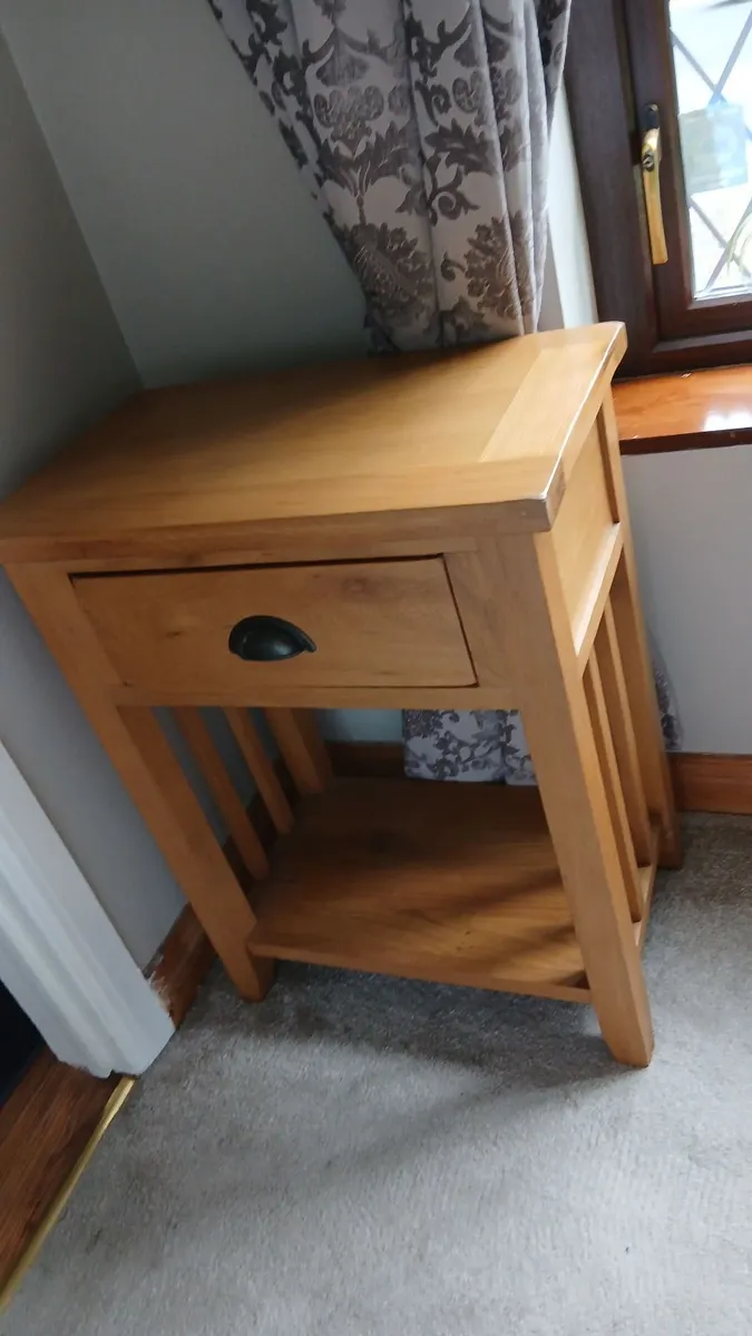 Small Solid Oak Hall Table - Image 4