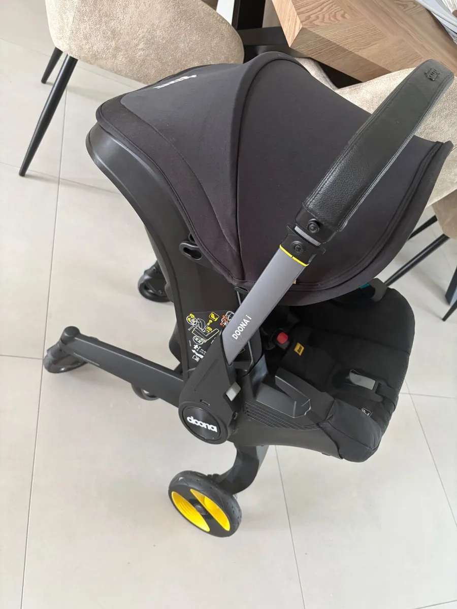 Doona carseat - Image 3