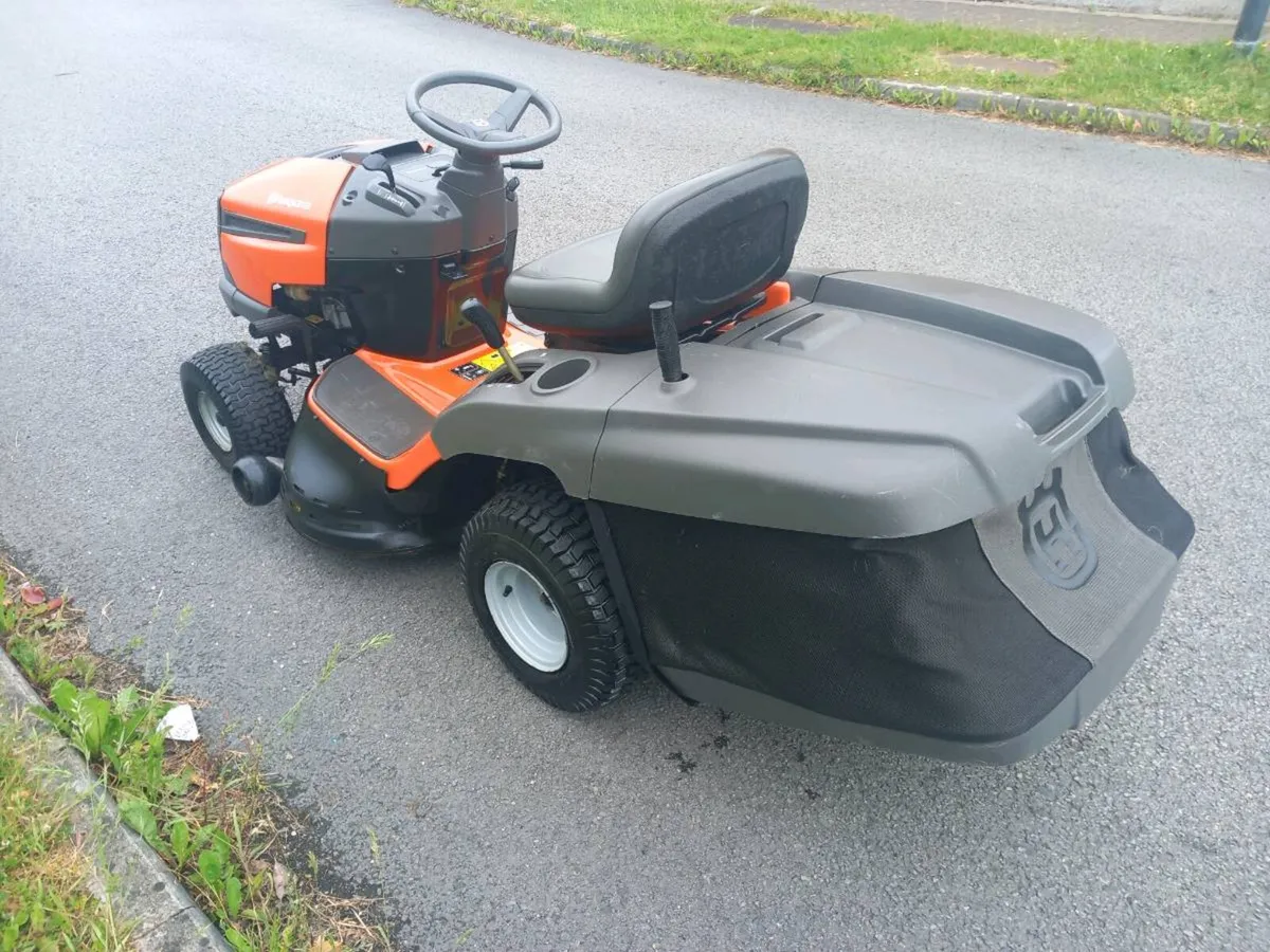 Ride on lawnmower - Image 4