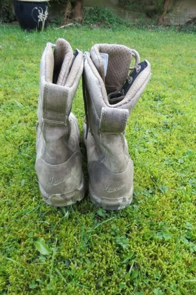 DANNER 26033 Special Forces Boots size UK 9 - Image 3