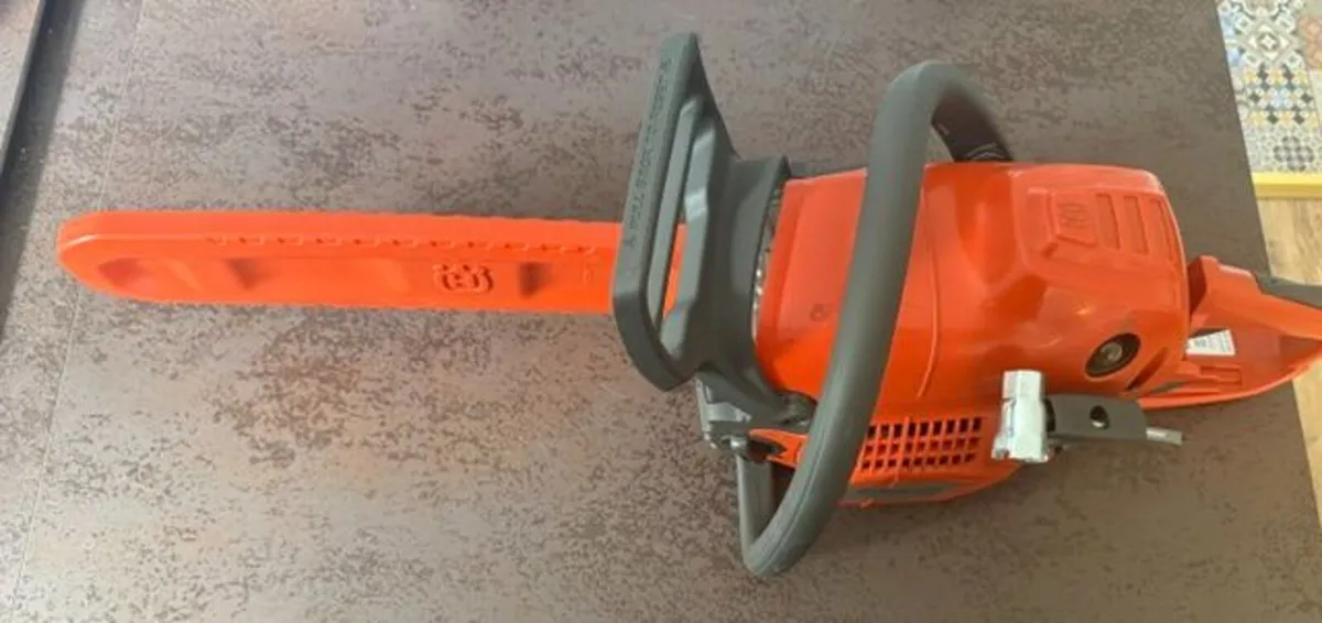 Husqvarna 130 Chainsaw....as new - Image 1