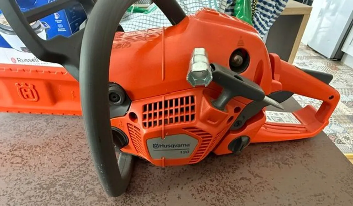 Husqvarna 130 Chainsaw....as new - Image 4