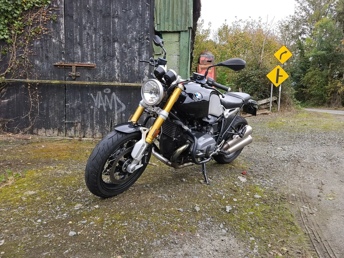Extremely Low Mileage BMW R Nine T - Image 2