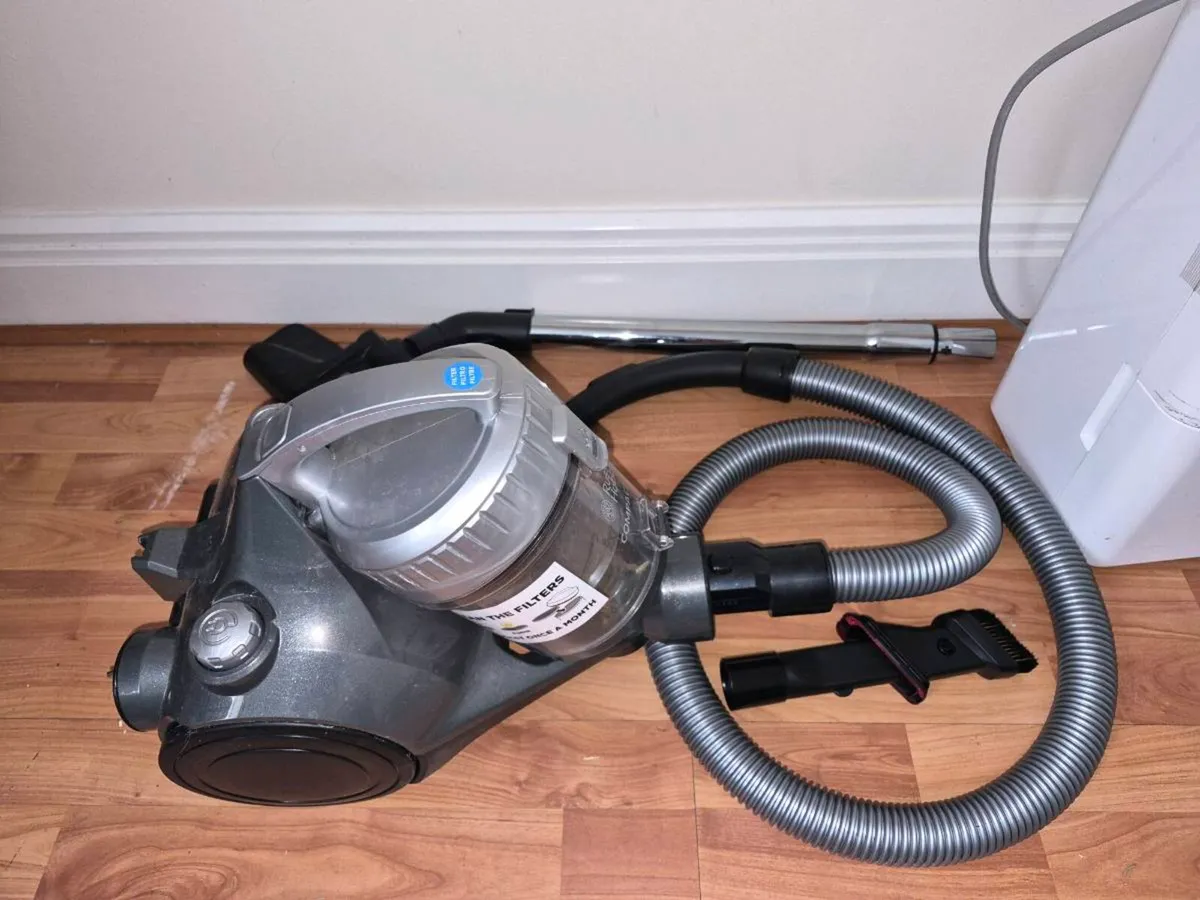 Russell Hobbs Vacuum Cleaner in perfect condition - Image 1