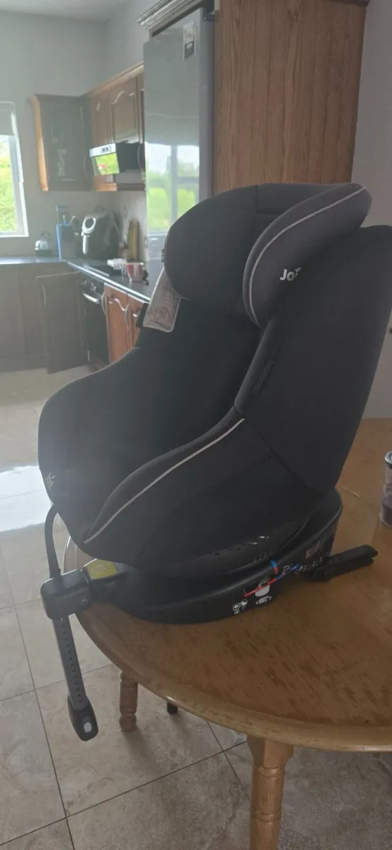 CAR SAFETY SEAT - Image 4