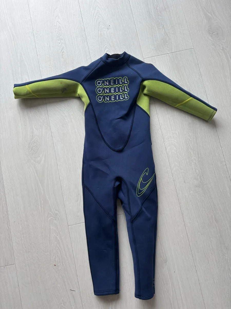 Kids wetsuit 3-4yo