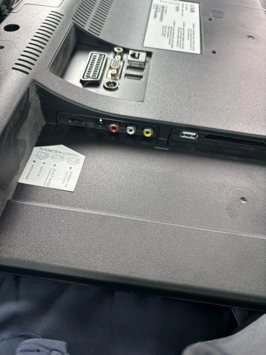 24 inch Tv lcd - Image 3