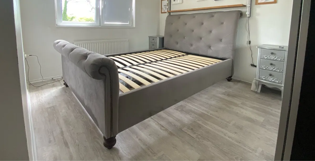 Bed frame - Image 2