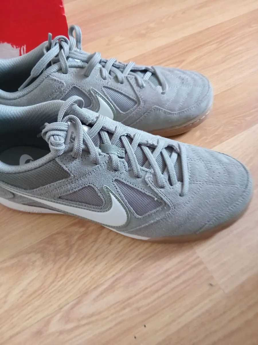 Brand new Nike gato size 7. - Image 3