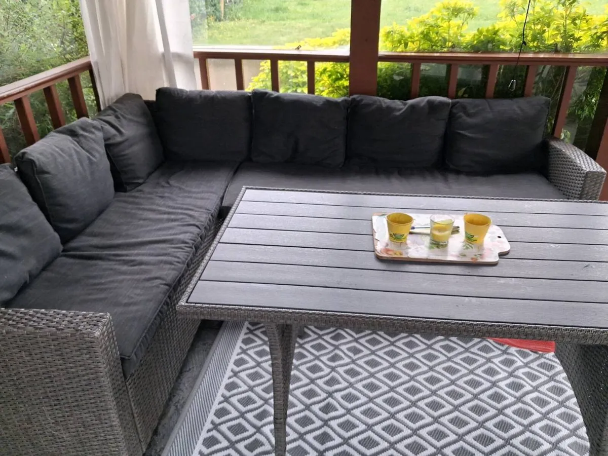 Rattan Patio Set - Image 3