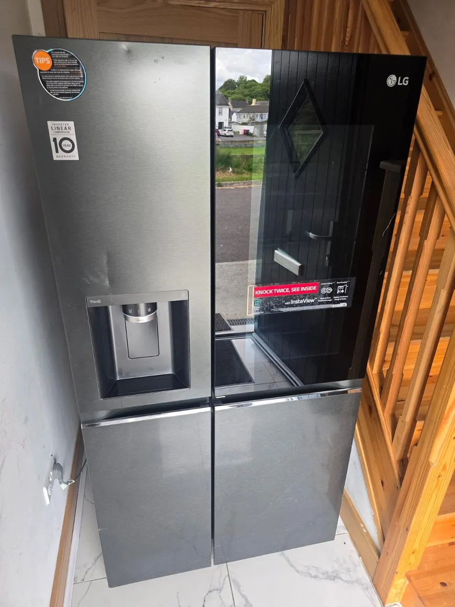 LG American Style Fridge Freezer - Image 1