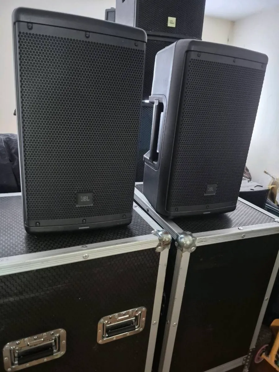 JbL powered speakers - Image 3