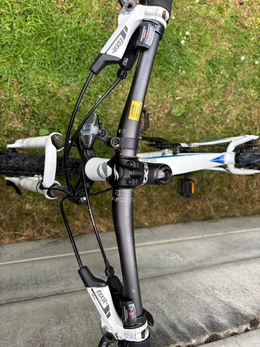 Giant Revel Mountain bike- medium frame - Image 3