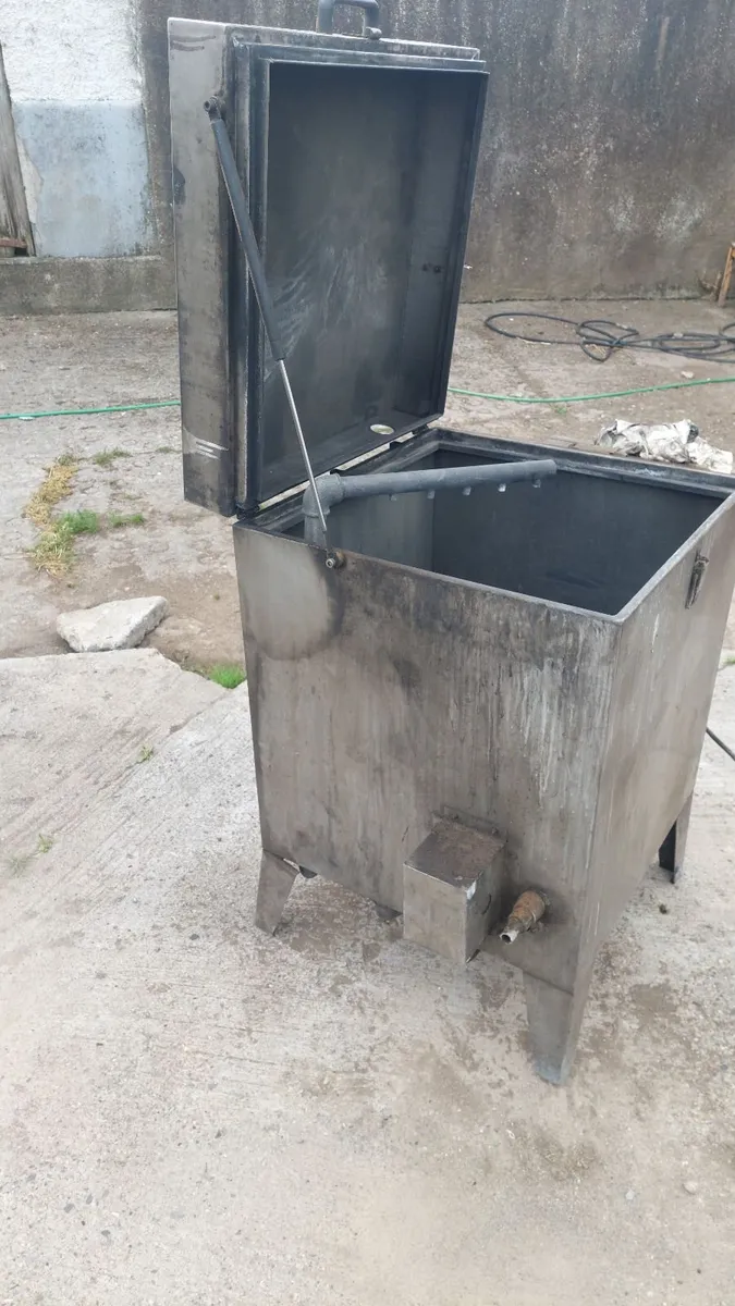 Engine parts washer - Image 1